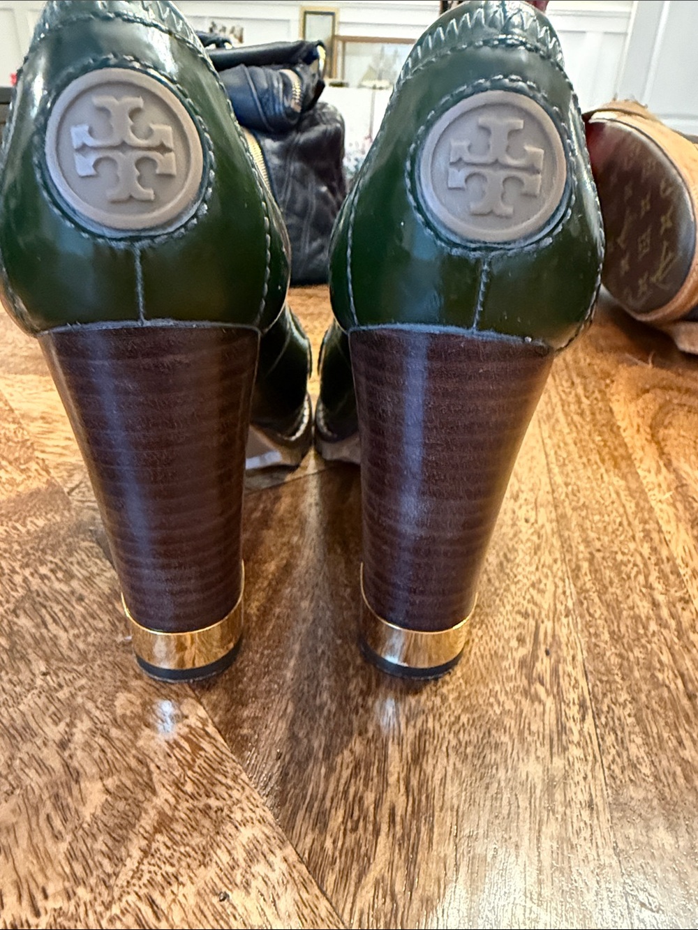 Tory Burch Dark Green Patent Leather Buckle Pumps - Picture 3 of 6